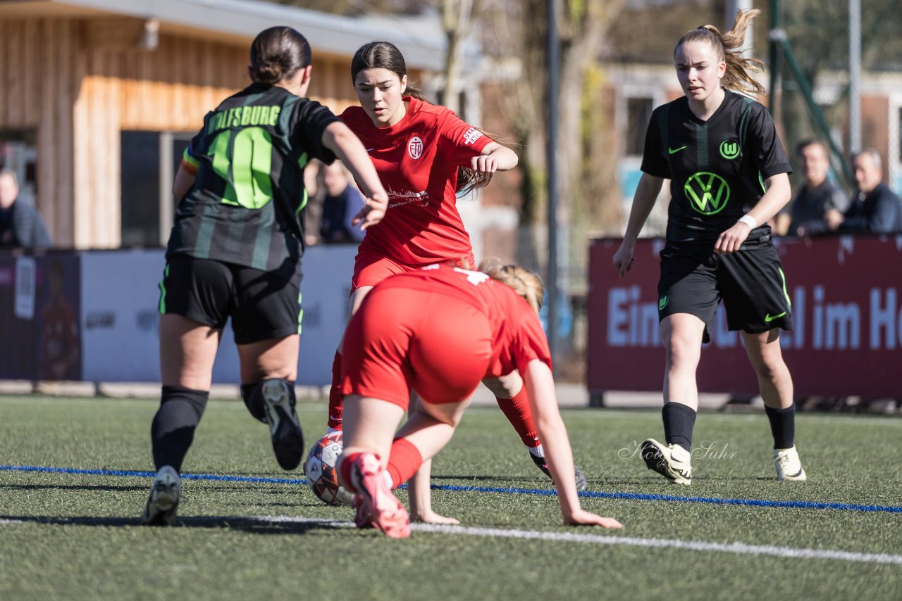 Bild 79 - wBJ Eimsbuettler TV - VfL Wolfsburg : Ergebnis: 1:3